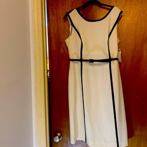 Sandra Darren summer dress size 12.